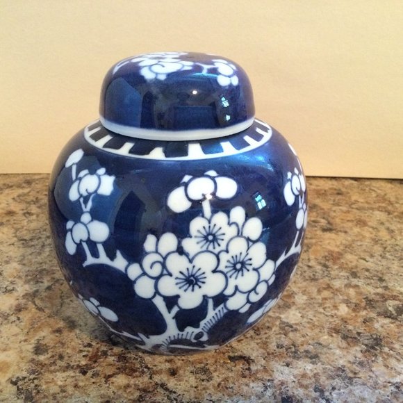 Vintage Chinese ginger jar blue & white Cherry Blossoms double circle mark eb - Picture 1 of 6